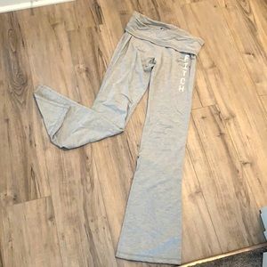 a&f bell bottom leggings